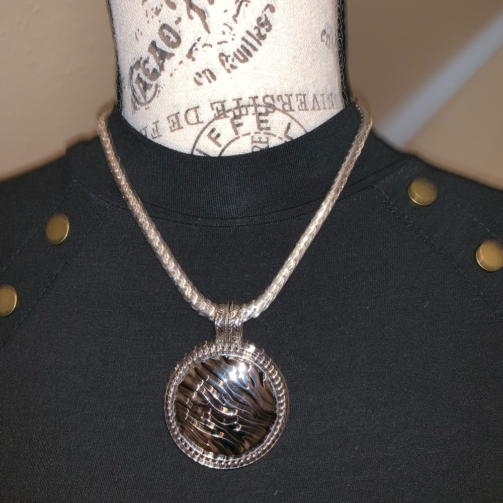 Beautiful silver chain with zebra Pendant
